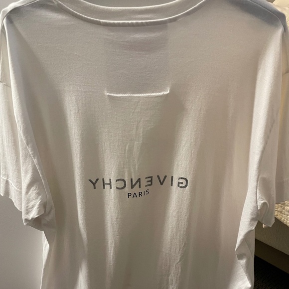 GIVENCHY Reverse oversized t-shirt in cotton - Picture 4 of 6